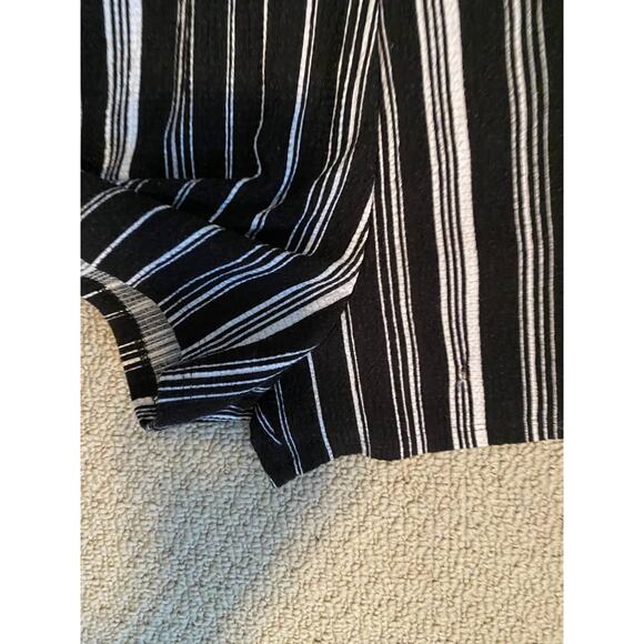 Wild Fable Womens Juniors Medium Sleeveless Spaghetti Strap Striped Romper - Picture 3 of 5